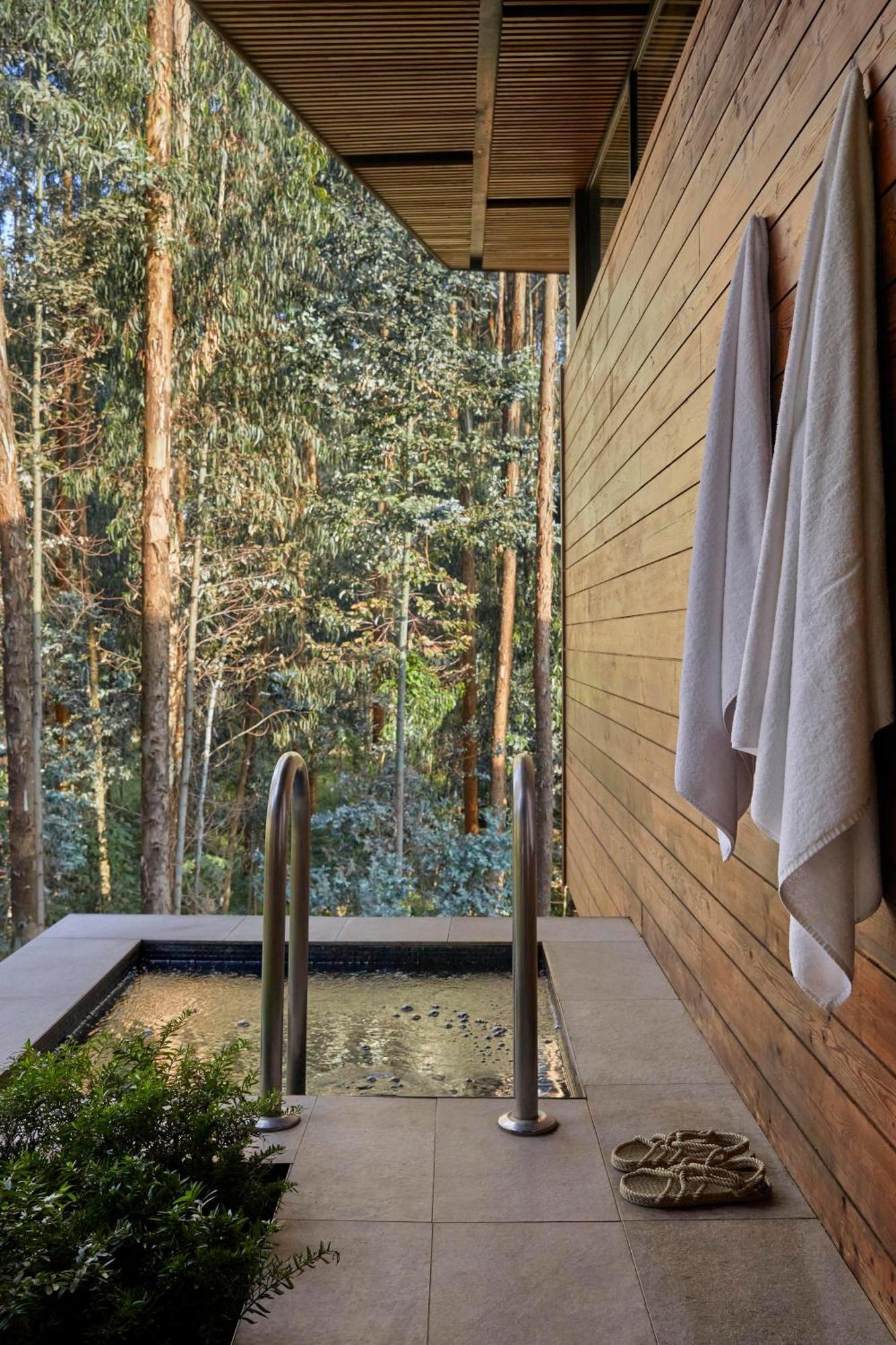 One&Only Gorilla'S Nest Hotel Kinigi ภายนอก รูปภาพ
